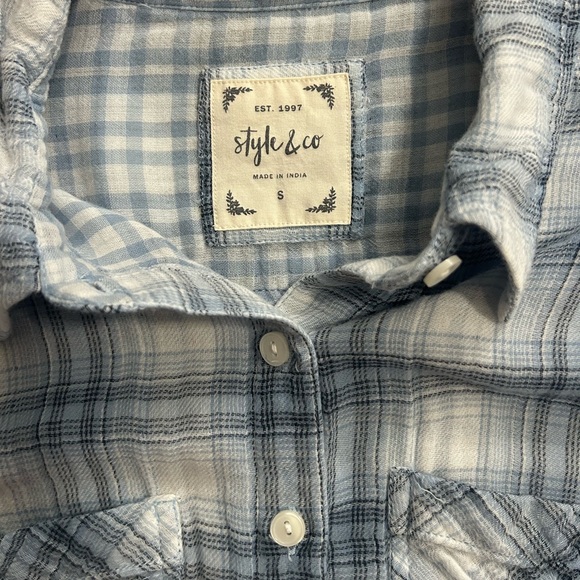 Style & Co. Light Blue Plaid Button Down Shirt in Cotton Size Small - Picture 2 of 10